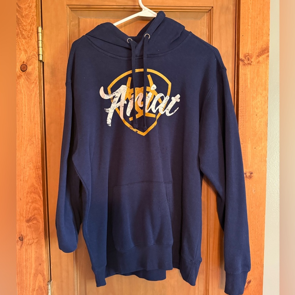 Women’s Ariat Sweatshirt